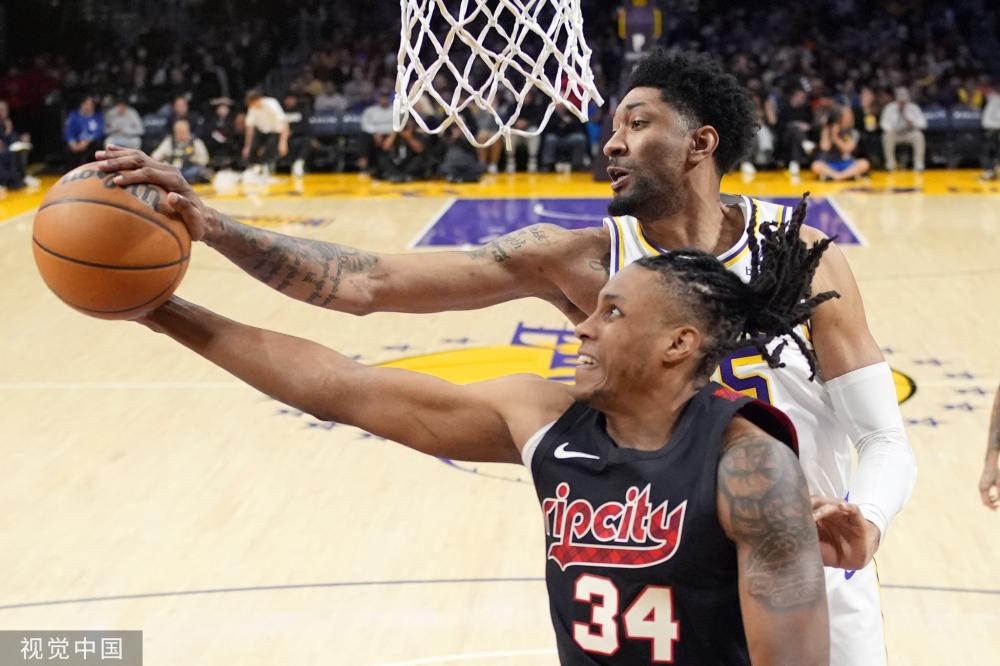 耸的岩壁 耸的岩壁